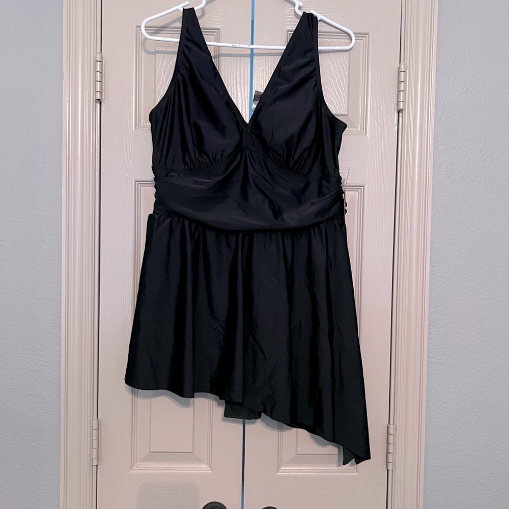 NWT Torrid 1 piece swimsuit size 2